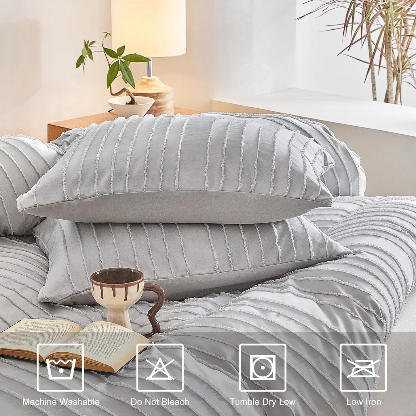 King Boho Duvet Cover Set, Light Grey Striped Microfiber 3pcs Bedding, Zipper Closure, Tufted Bohemian Design, Ultra Soft, Machine Washable