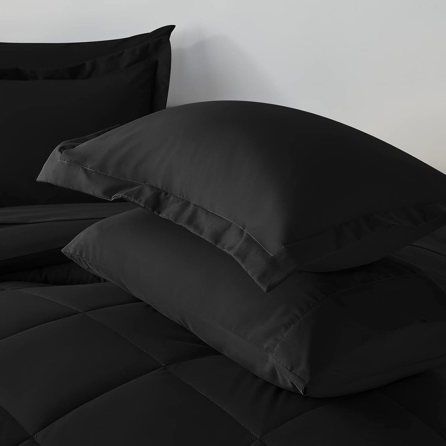 Queen Comforter Set Black - Bed in a Bag Queen Size 3 Pieces, Luxury Soft Bed Set for All Seasons, Bedding Set with Down Alternative Comforter, Sheets, Pillowcases & Shams