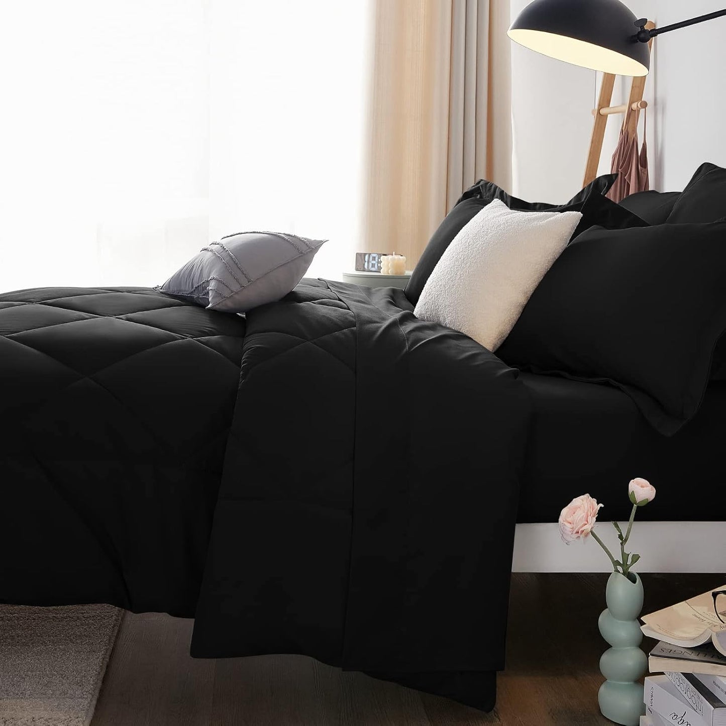 Queen Comforter Set Black - Bed in a Bag Queen Size 3 Pieces, Luxury Soft Bed Set for All Seasons, Bedding Set with Down Alternative Comforter, Sheets, Pillowcases & Shams