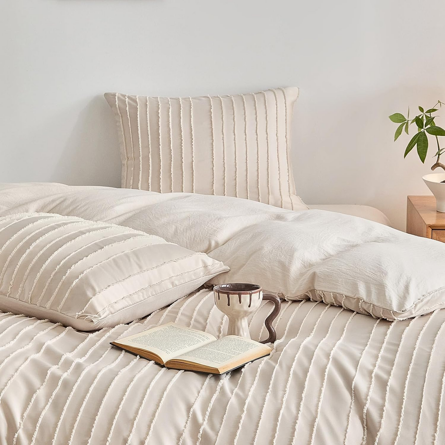 King Tufted Duvet Cover Set, Khaki Stripe Textured Boho Bedding Set, 3-Piece Super Soft Washed Microfiber Duvet Cover with Zipper Closure